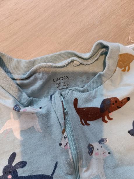 Lindex pyžamko psíky, lindex,92