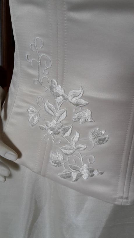 Spoločenské šaty, s