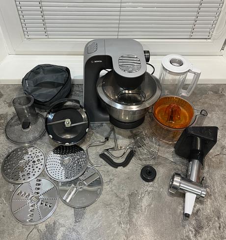 Bosch mum 58m59 1000w kuchynsky robot, bosch