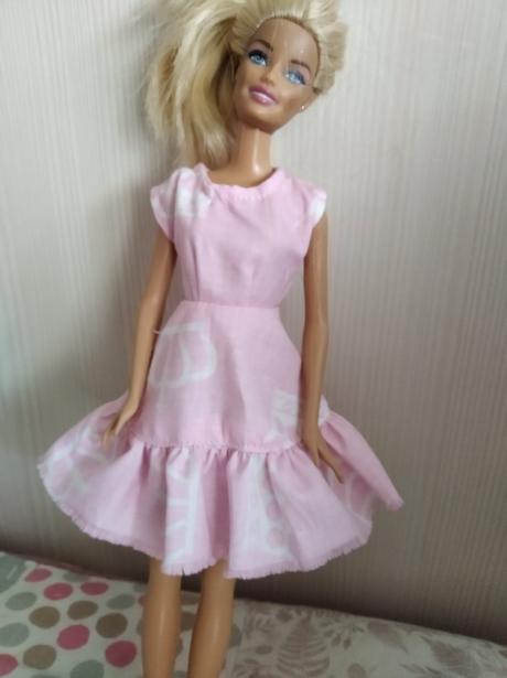 Šaty pre barbie,