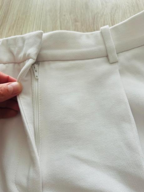 Krásne elegantné šortky značky zara, zara,m