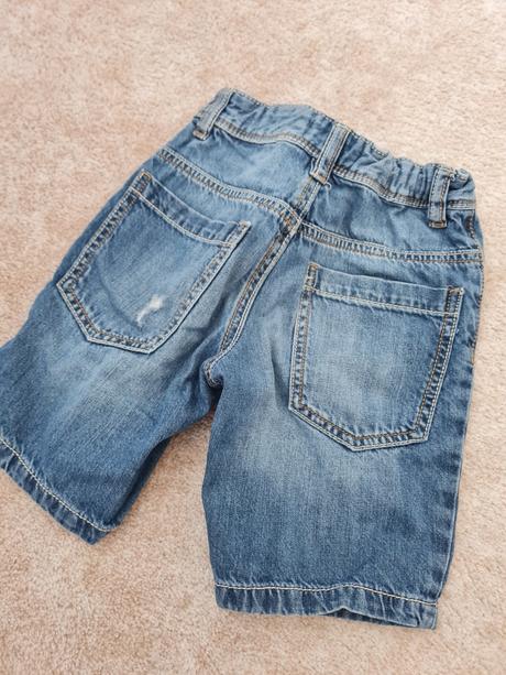 Kratasy, benetton,104