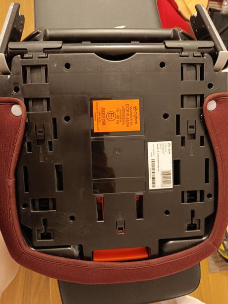 Autosedačka cybex x fix 15-36 kg, cybex