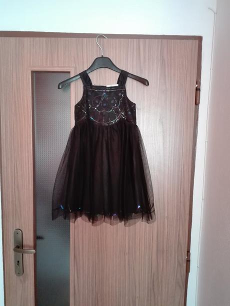 Na oslavu ako stvorené, h&m,116