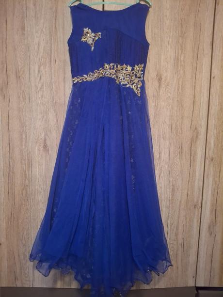 Spoločenské saty, 158