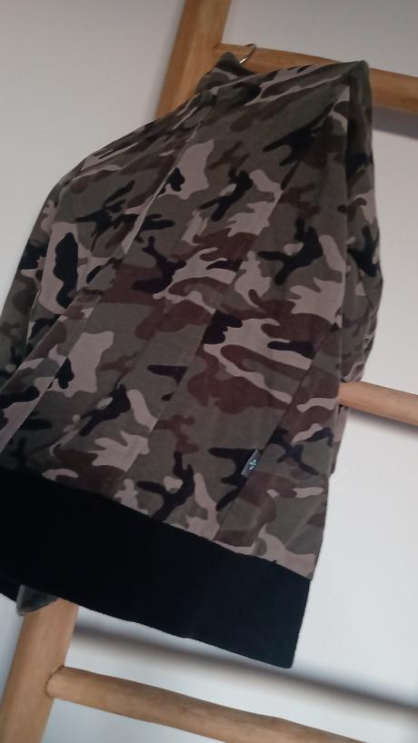 Mikina zn.bubbe s postovnym, bubbe,116