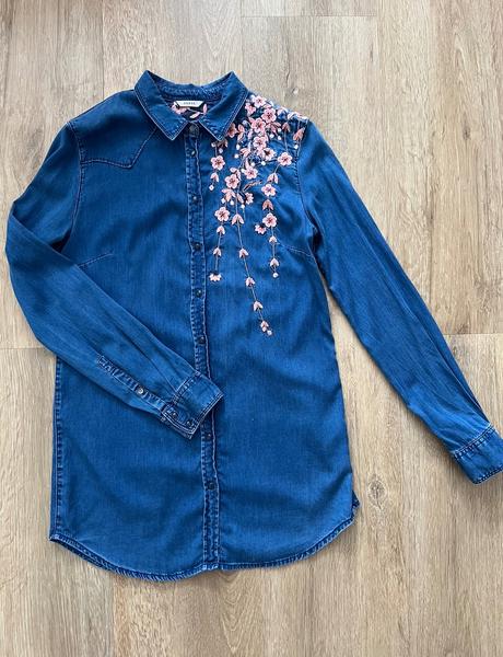 Guess damska riflova kosela stala 140 eur, quechua,s