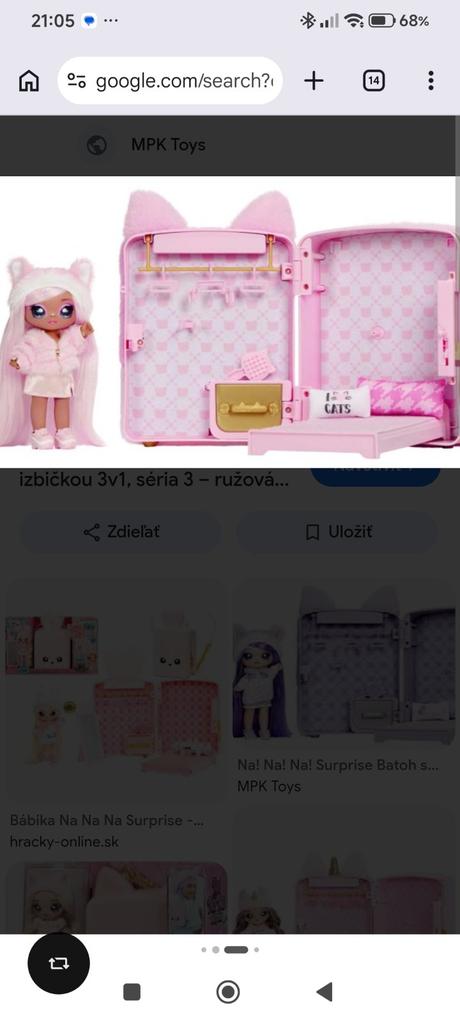 Bábika na na na,