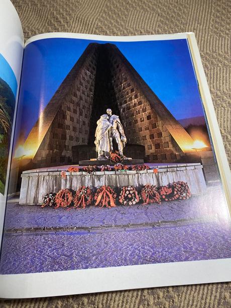 Staré retro slovensko veľký formát 1977,