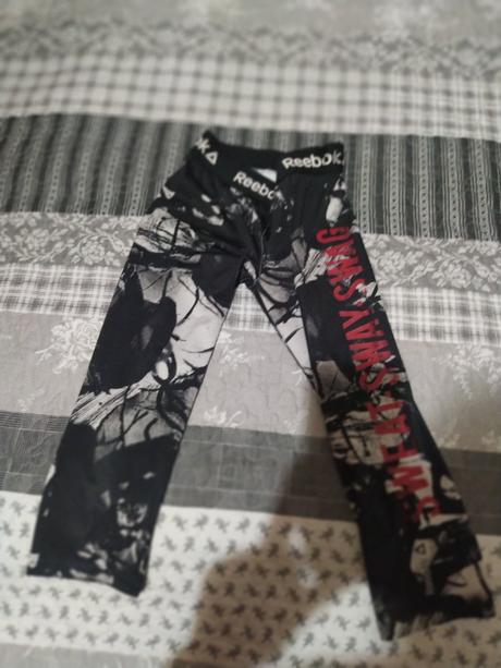 Športové legíny  3/4, reebok,128
