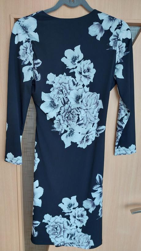 Zavinovacie šaty, 36