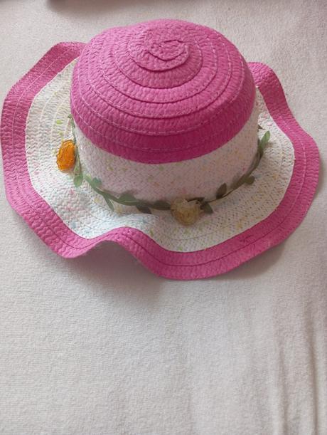 Balík dievčenského oblečenia, 122–134