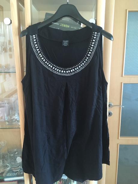 Damsky top tielko xxxl s ozdobnym dekoltom, 54