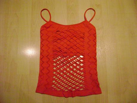 Cervene sietovane tielko, s