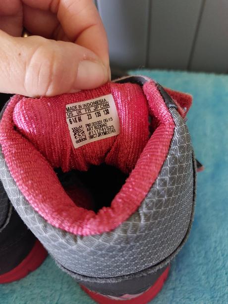 Teple topanky, adidas,23