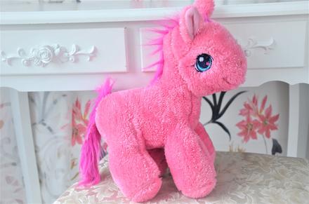 Plyšový koník,
