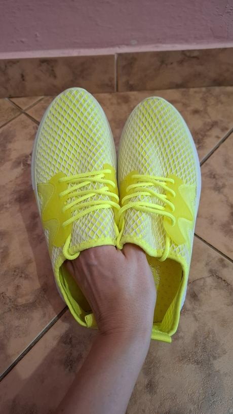 Zlte neonove tenisky, 40