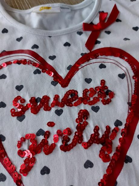 Šaty s tylovou sukňou, 122