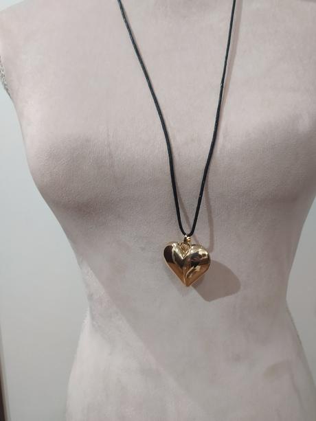 Náhrdelník, bershka