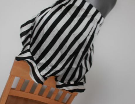 Pyzamove pasikave sortky, l