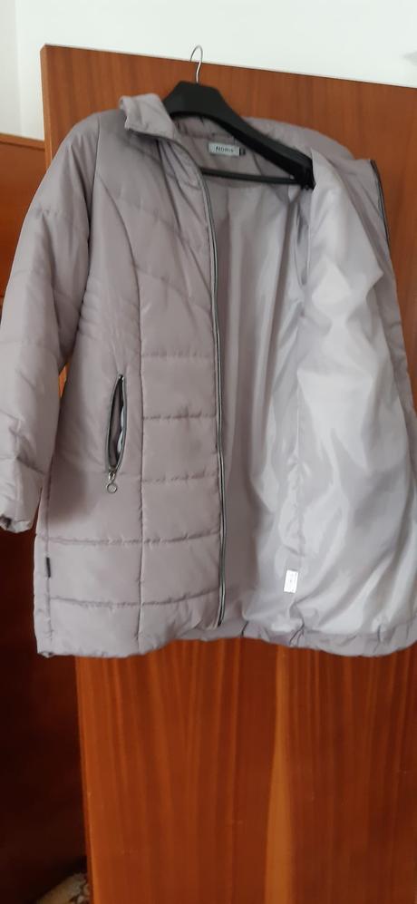 Dámska vetrovka, 46