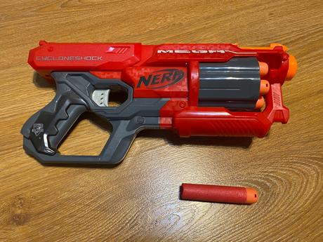 Nerf cycloneshock,