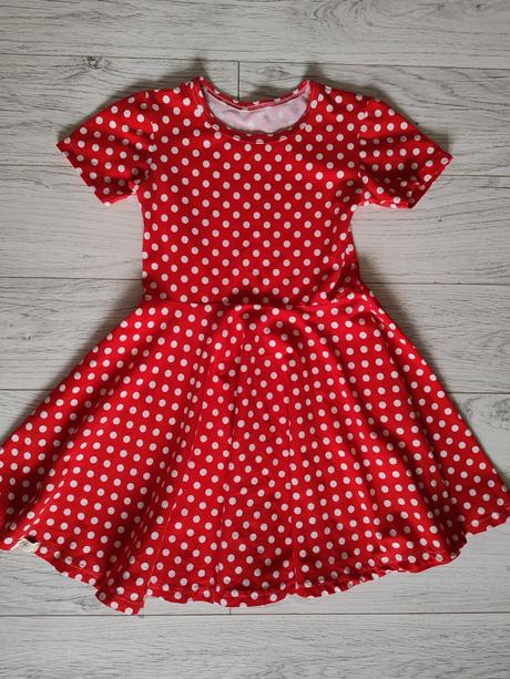 Predám šaty 9-11r, 152