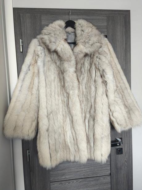 Luxusny kozuch zo striebornej lisky, m