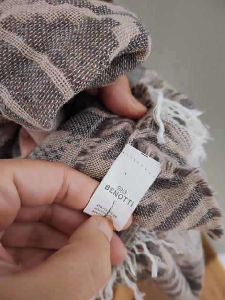 Staroružový šál gina benotti, gina