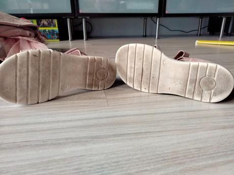 Kozenne sandalky, lasocki,28