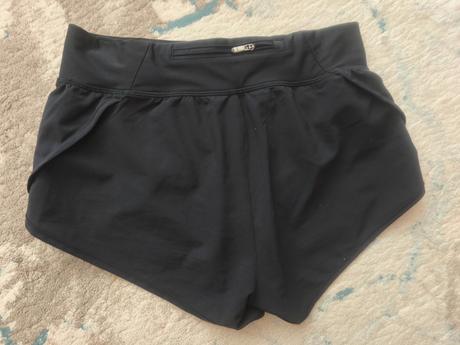 Športové kraťasy, under armour,xs