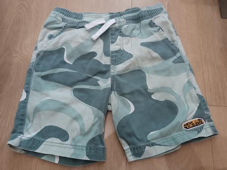 Maskáče kraťasy, f&f,146