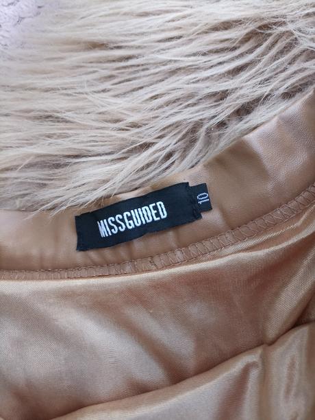 Sexy kožená sukňa, m