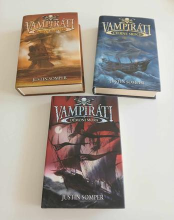 Démoni mora, čierne srdce, krvavý kapitán- jsomper, 