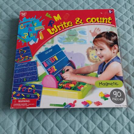 Magnetická abeceda,