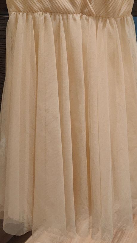 Nádherné trblietavé šaty, 134