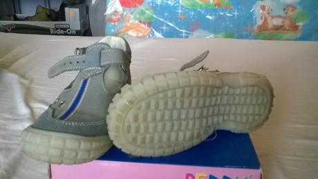 Topánky/sandálky, santé,25