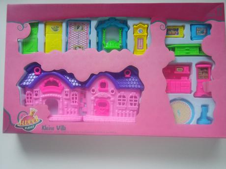 Domček s príslušenstvom., 