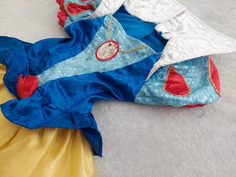 Snehulienka karnevalové šaty veľ.92-98, 
