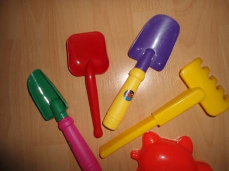 Plastove hracky do piesku, 