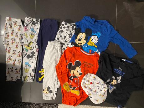 Balík oblečenia mickey, 86–98