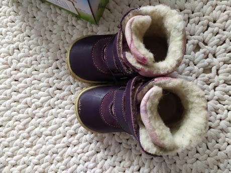 Kožené, vyteplené ovčí vlnou, pegres,22