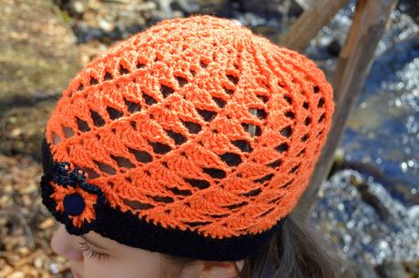 Háčkovaná čiapočka s kvetom, 50 - 158