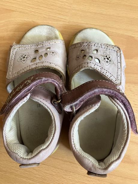 Fialové sandálky, bären-schuhe,25