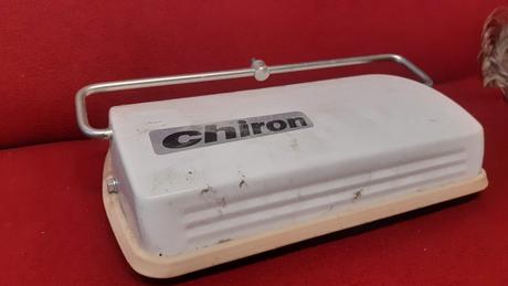 Predám mechanickú metlu bez tyčky., 