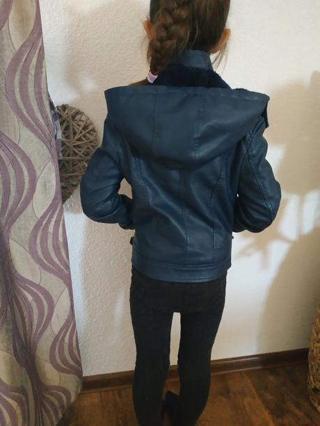 Kožená bunda, 110