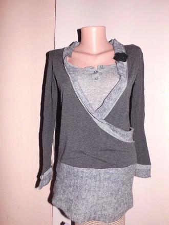 Zaujímavý dlhší pulover, s