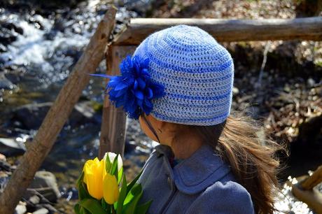 Háčkovaná čiapočka s kvetom, <50 - 158