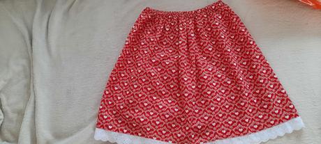 Folklorna sukňa nová, s