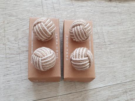 Úchytky na dvere s uzlom, 